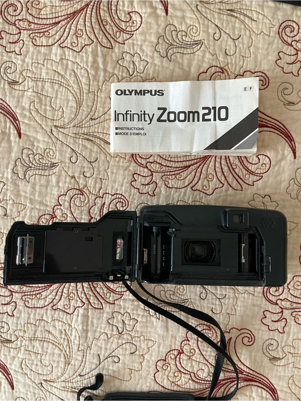 OLYMPUS Infinity Zoom 210 camera